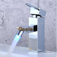 Robinet d&#39;eau à levier unique LED Qh0737f